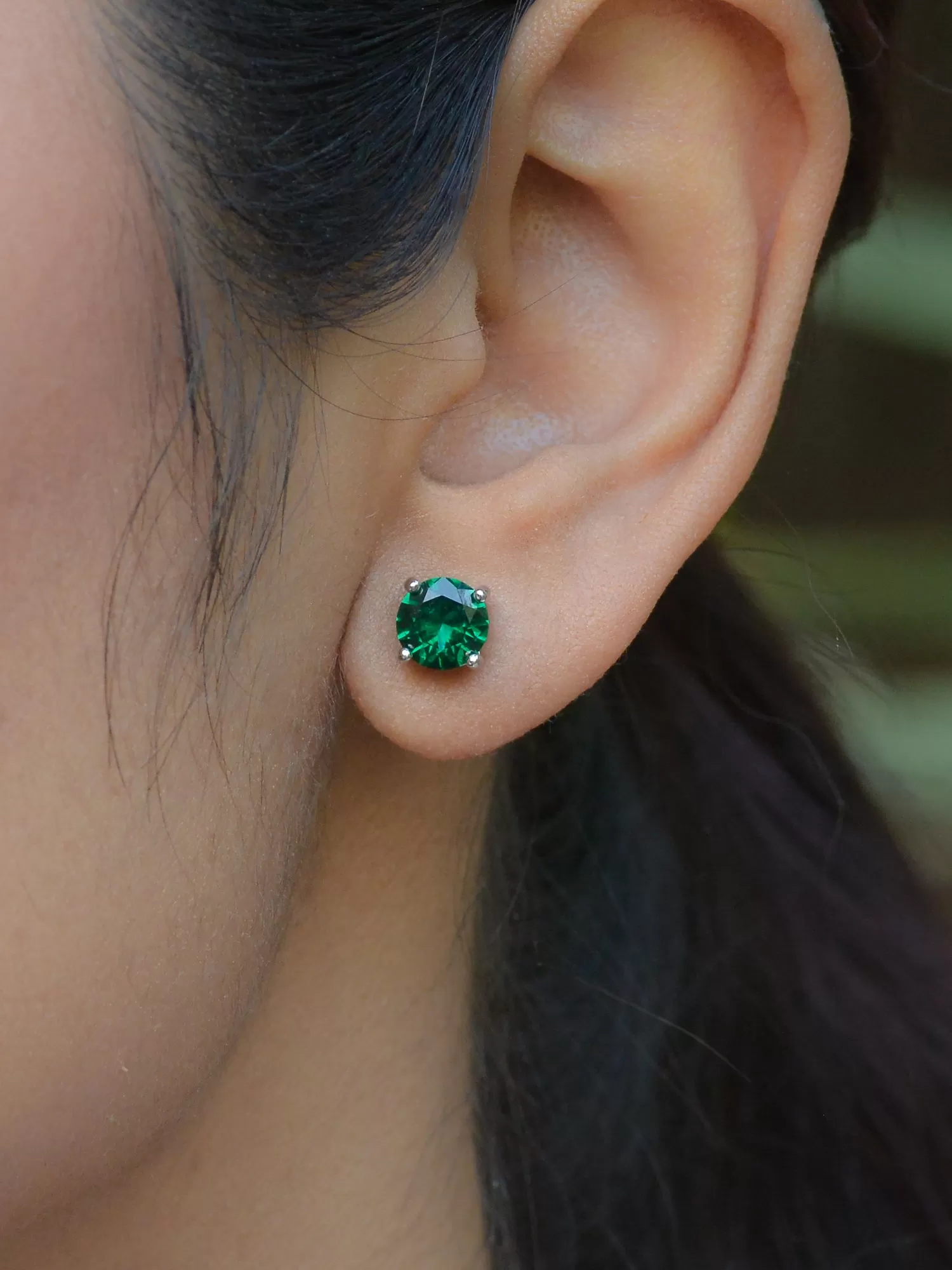 1.25 Carat Green Emerald Daily Wear Solitaire Studs In Sterling Silver