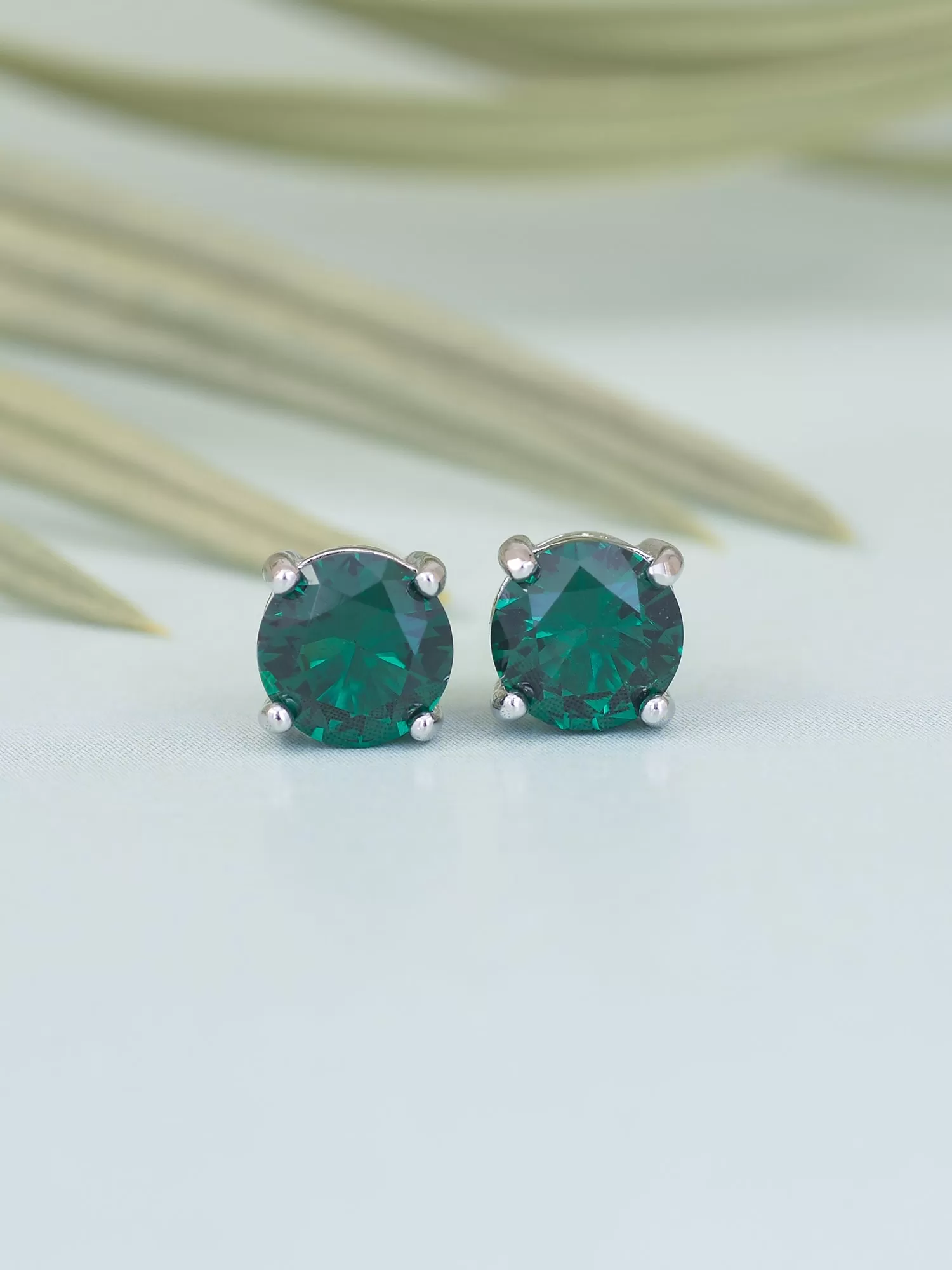 1.25 Carat Green Emerald Daily Wear Solitaire Studs In Sterling Silver