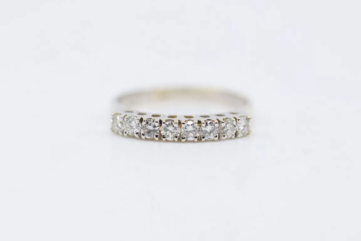 14k White Gold .40ctw Diamond Anniversary Band (2.00g.)