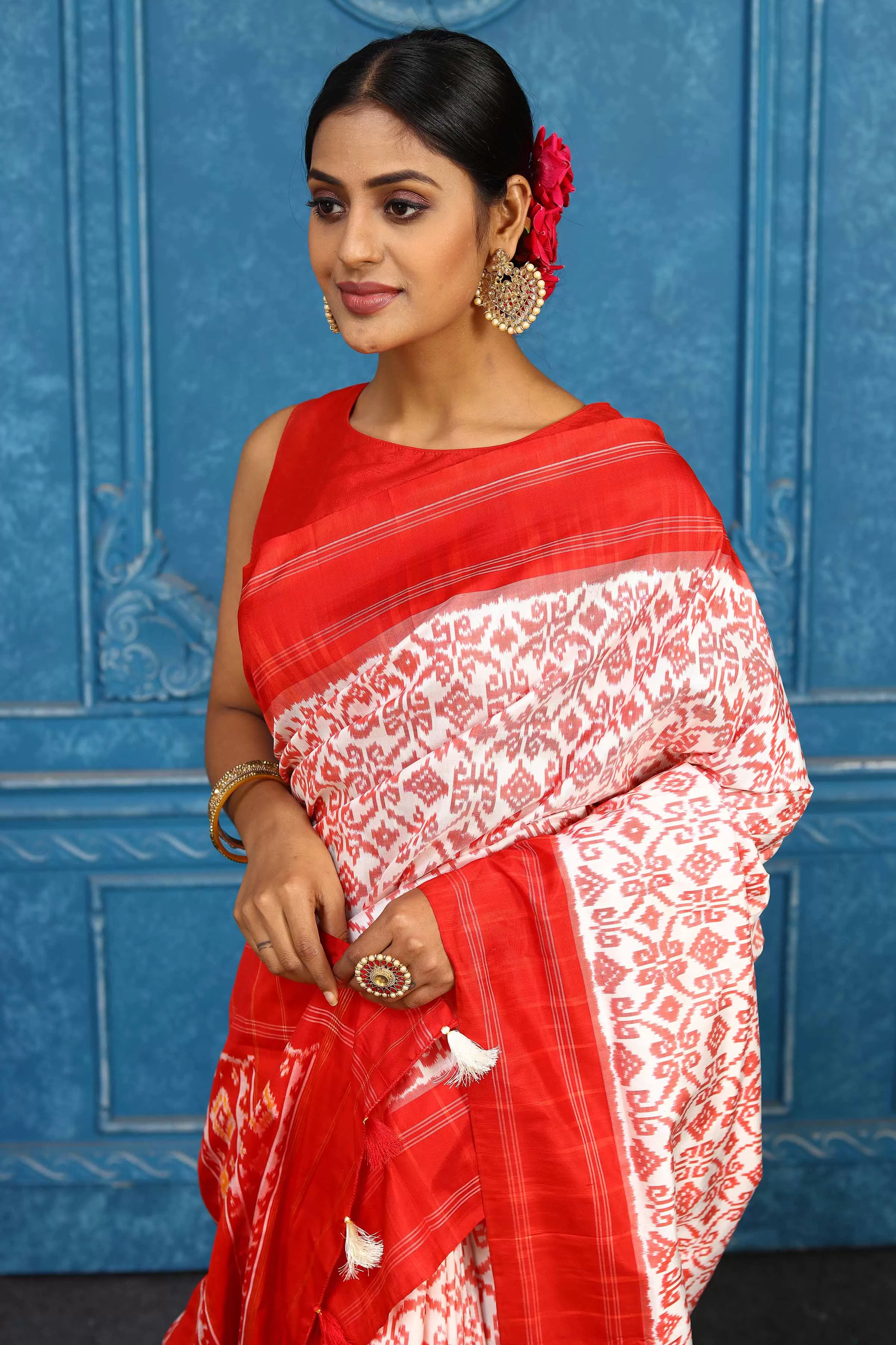 91A439 Cream Pochampally Ikkat Silk Saree with Red Border