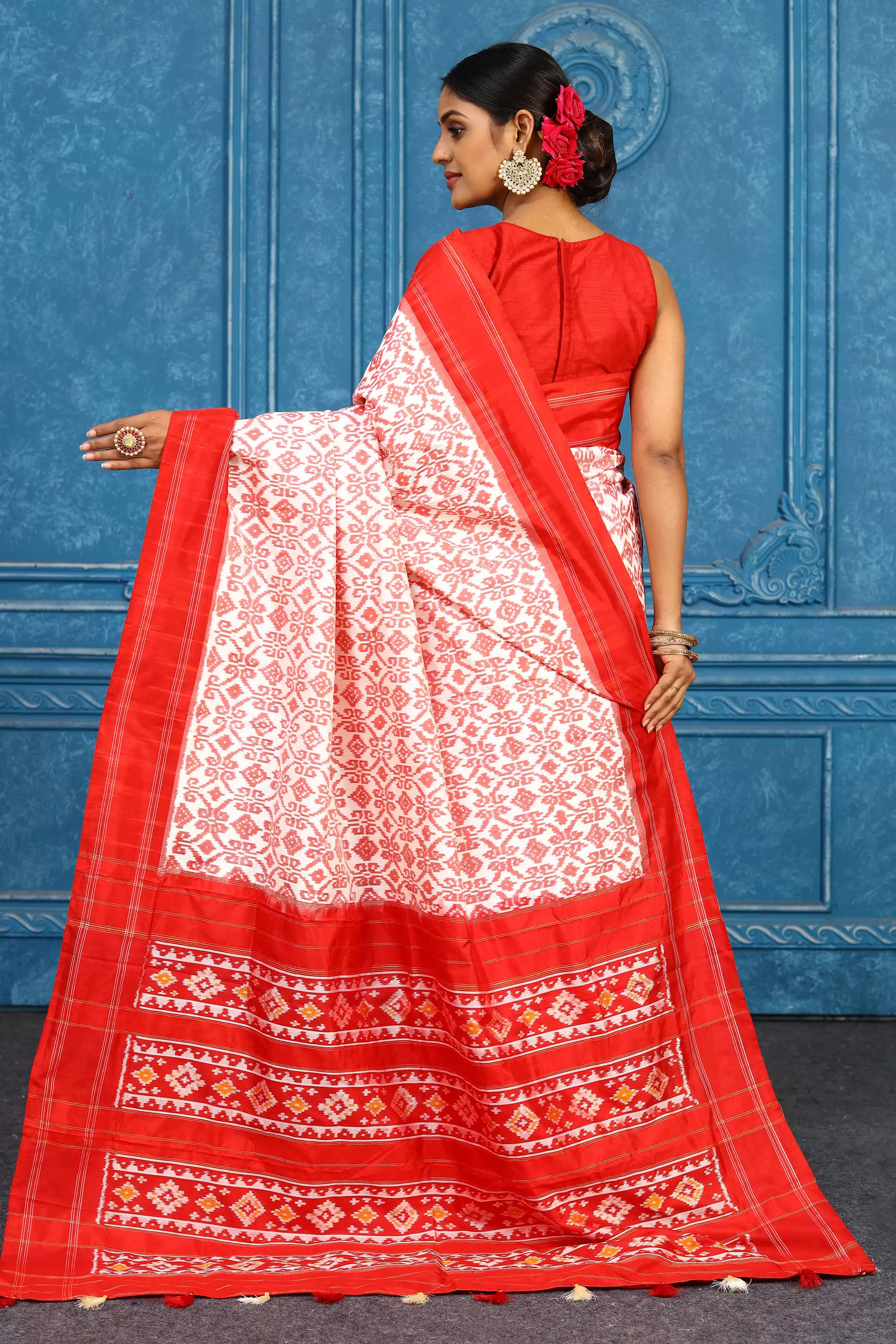 91A439 Cream Pochampally Ikkat Silk Saree with Red Border