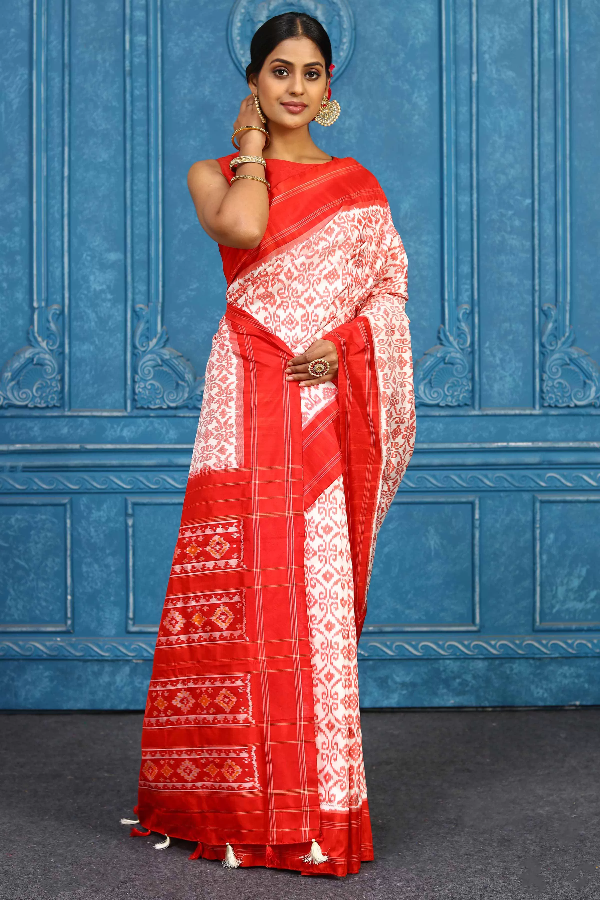 91A439 Cream Pochampally Ikkat Silk Saree with Red Border