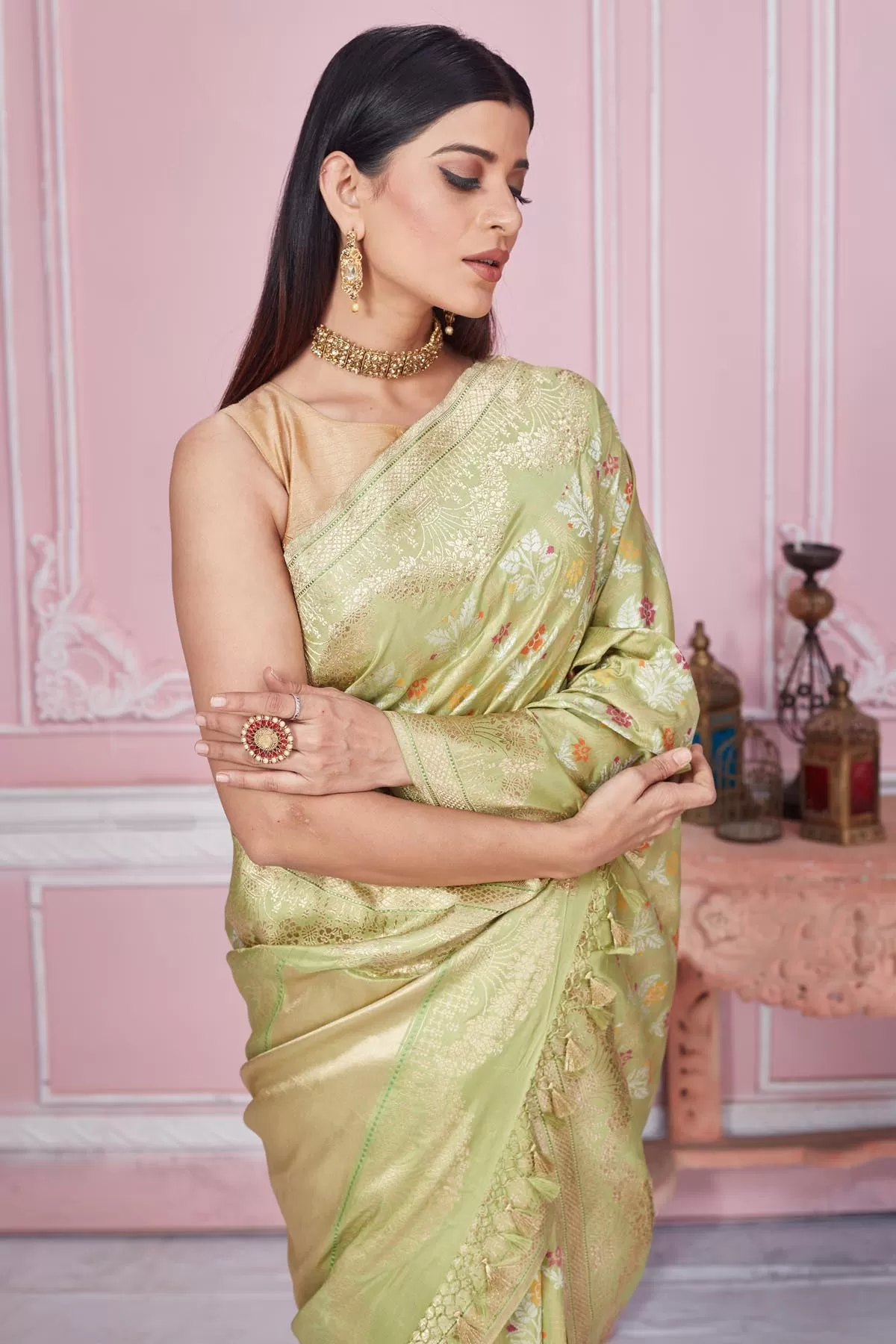 92A205 Pistachio Green Floral Minakari Zari Work Banarasi Saree