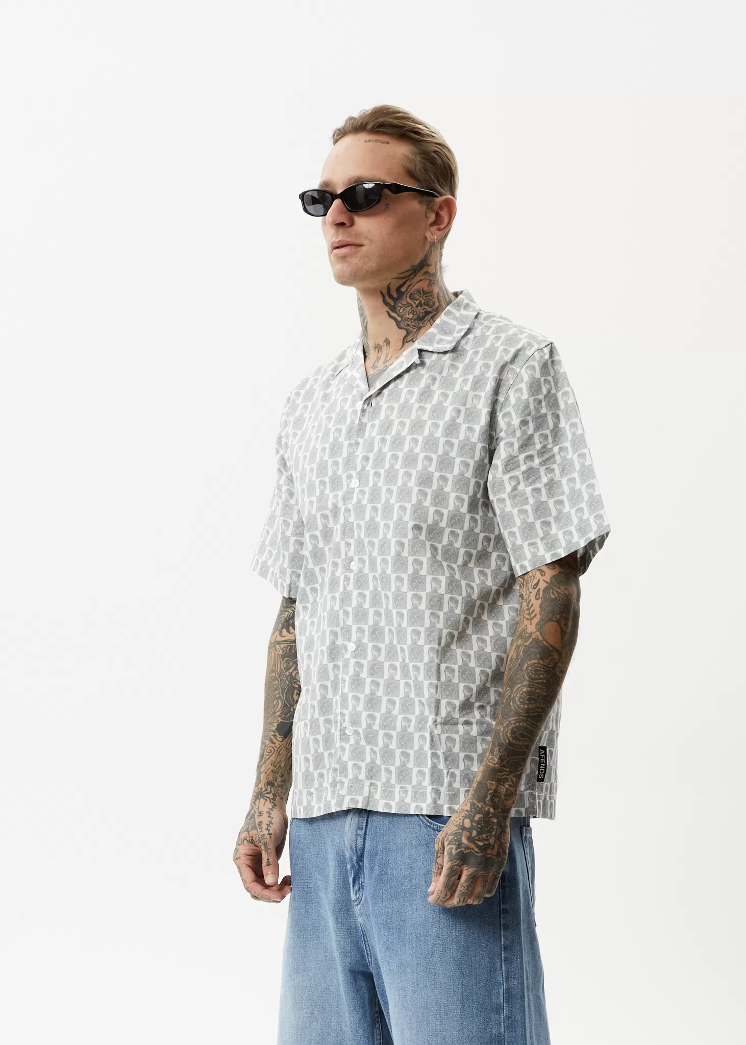 AFENDS Mens Worldstar - Cuban Short Sleeve Shirt - White