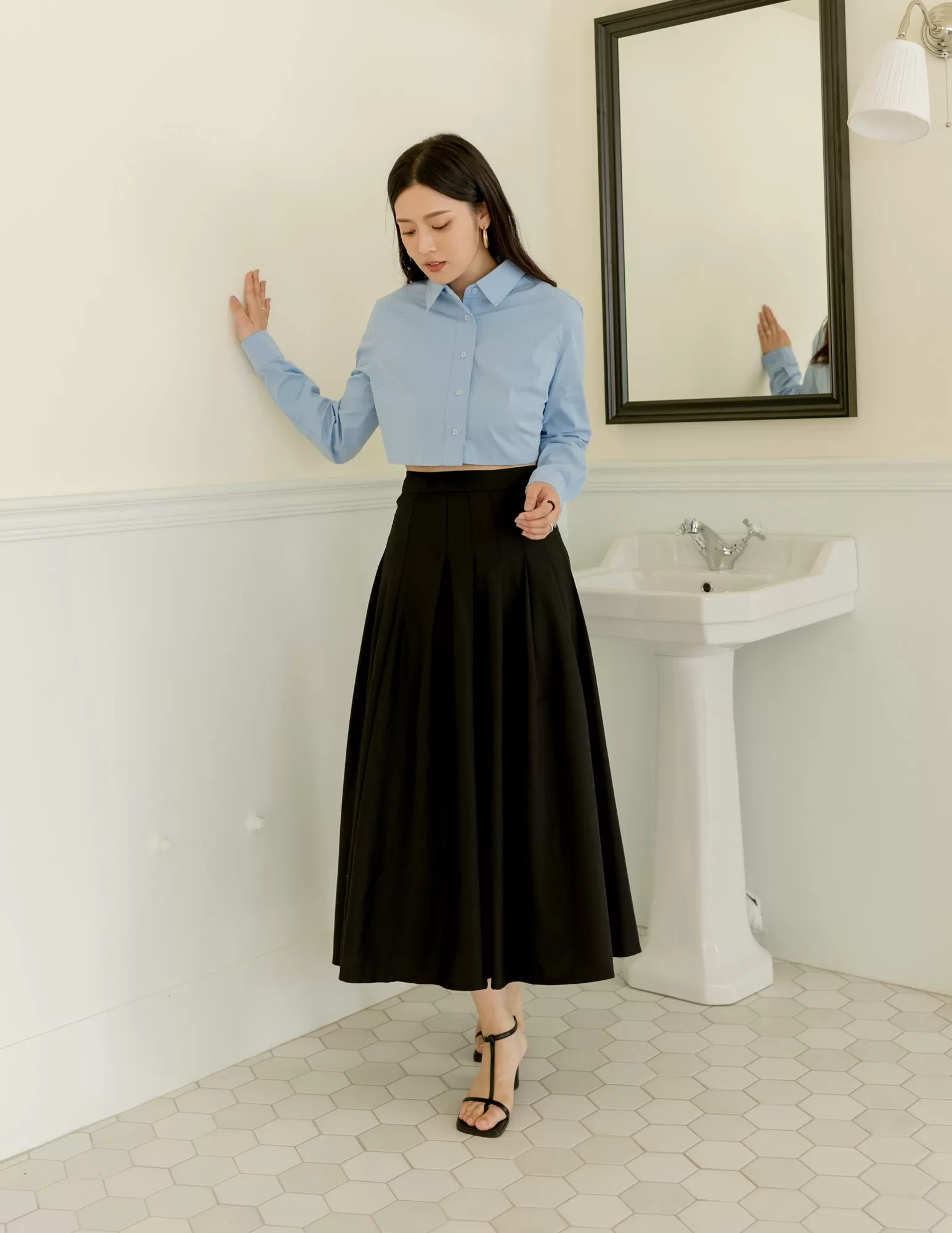 Colette Pleated Skirt in Black