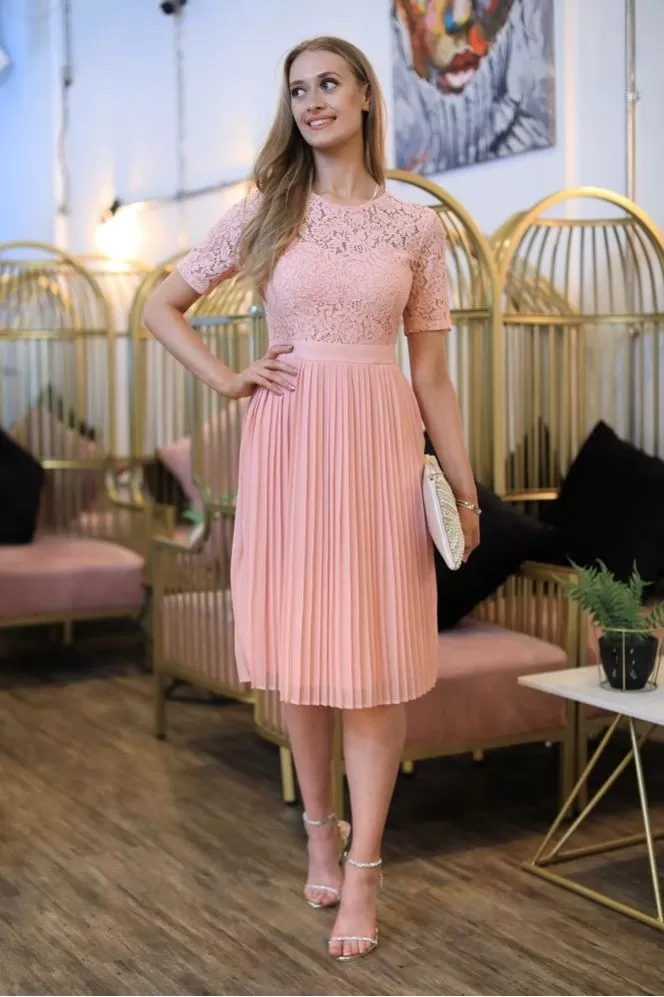 Double Second Short Sleeve Lace Pleated Dress