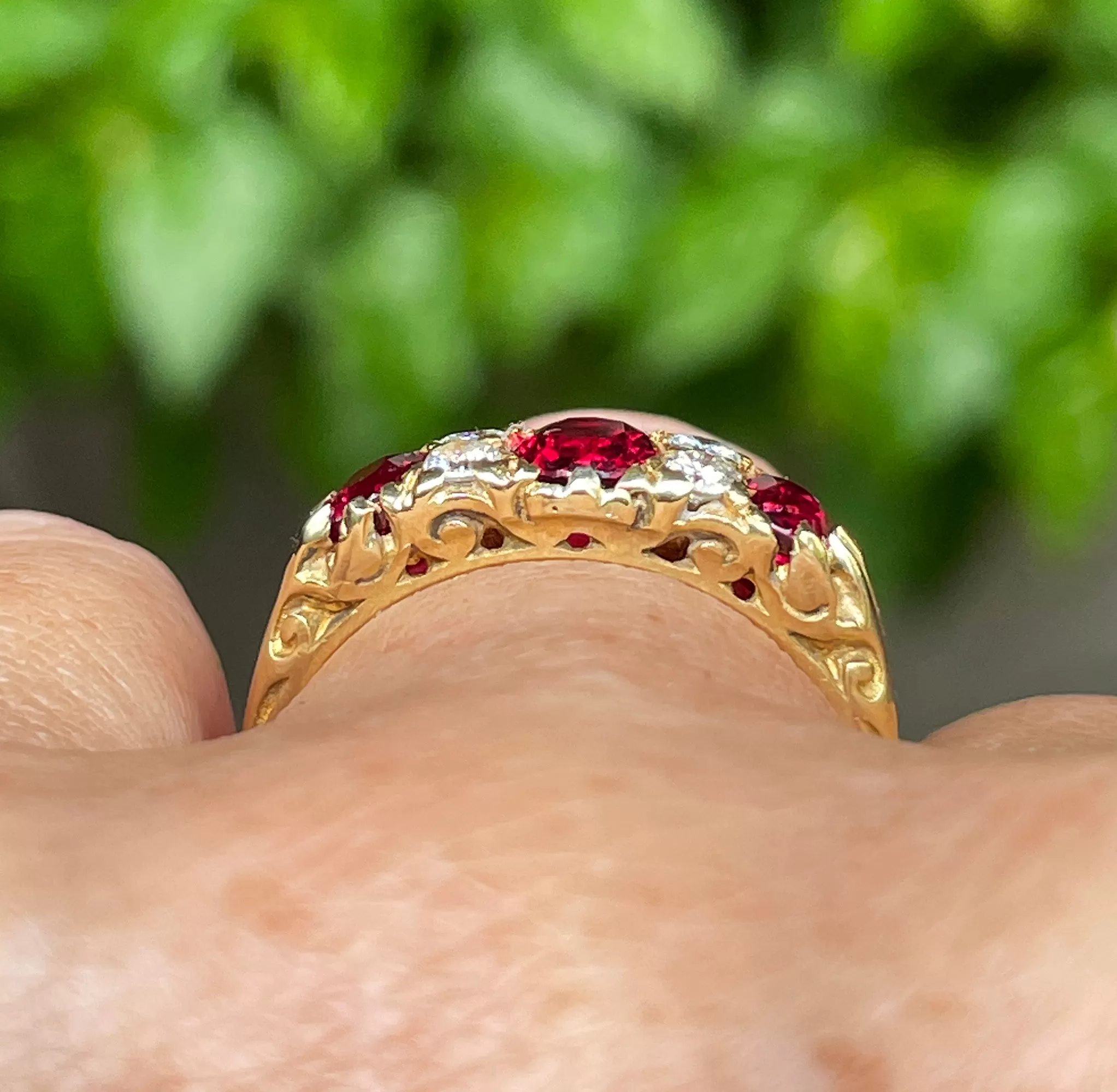 English GIA NO HEAT Vintage 2.20ct Pigeon Blood Red Ruby Trilogy Diamond 18k Gold Ring