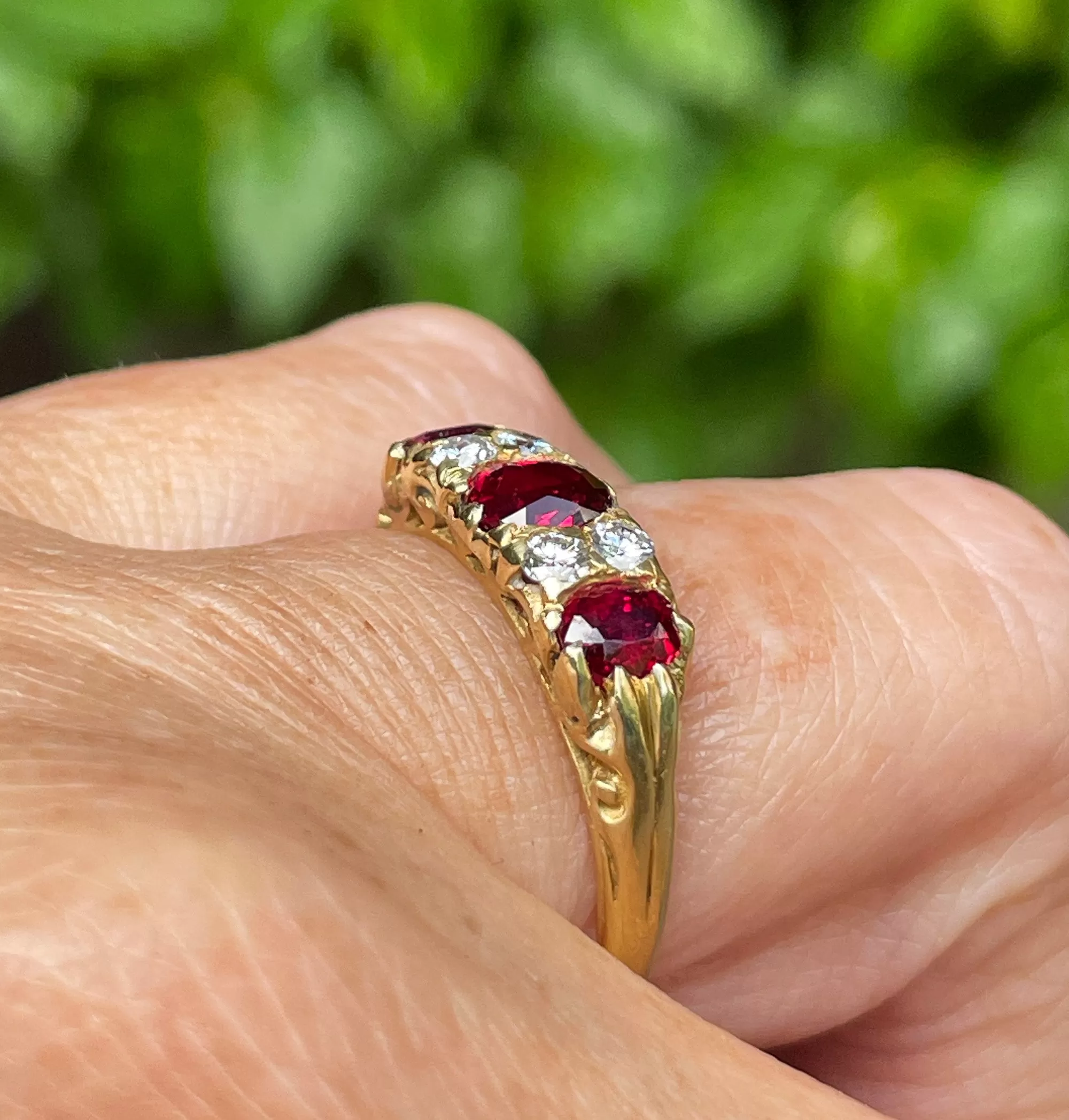 English GIA NO HEAT Vintage 2.20ct Pigeon Blood Red Ruby Trilogy Diamond 18k Gold Ring