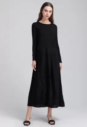 Even Pleated Long Dress