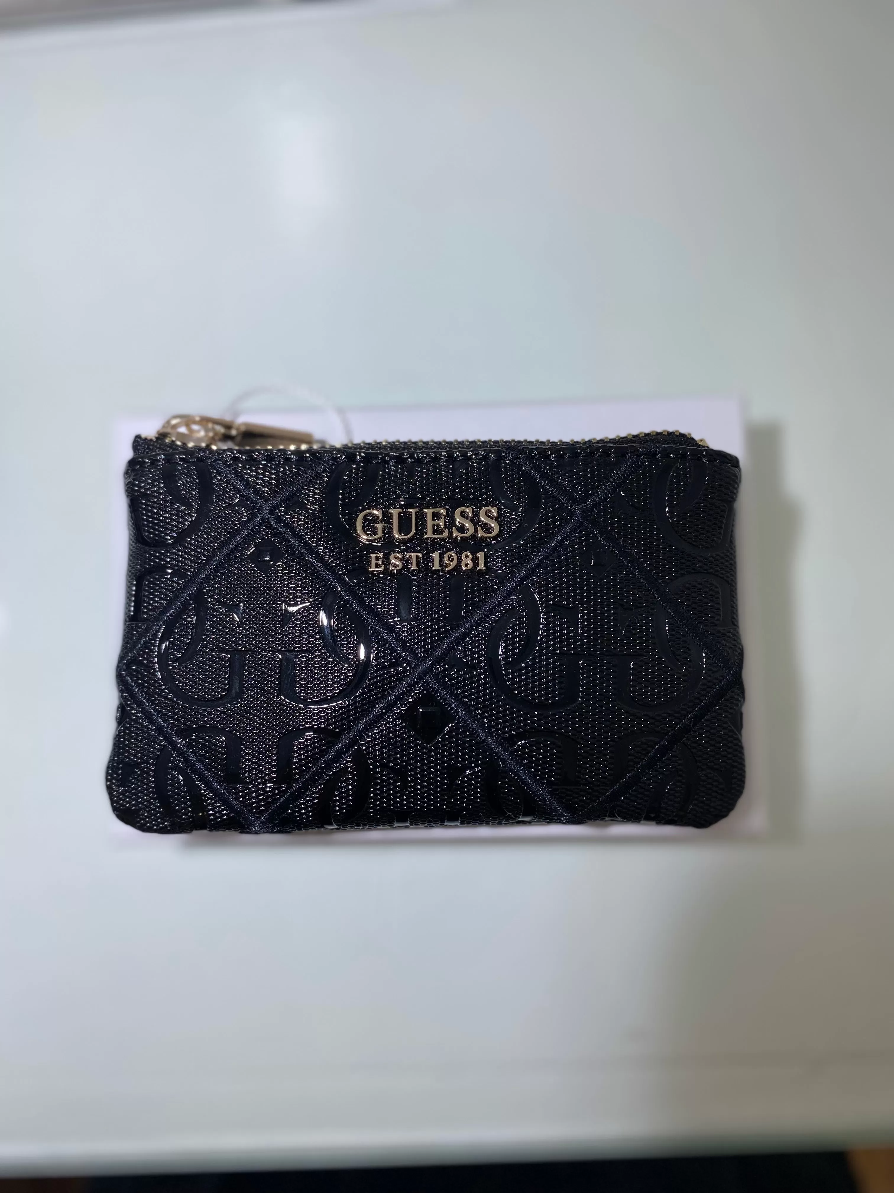 GUESS CADDIE LOGO PATENT MINI WALLET