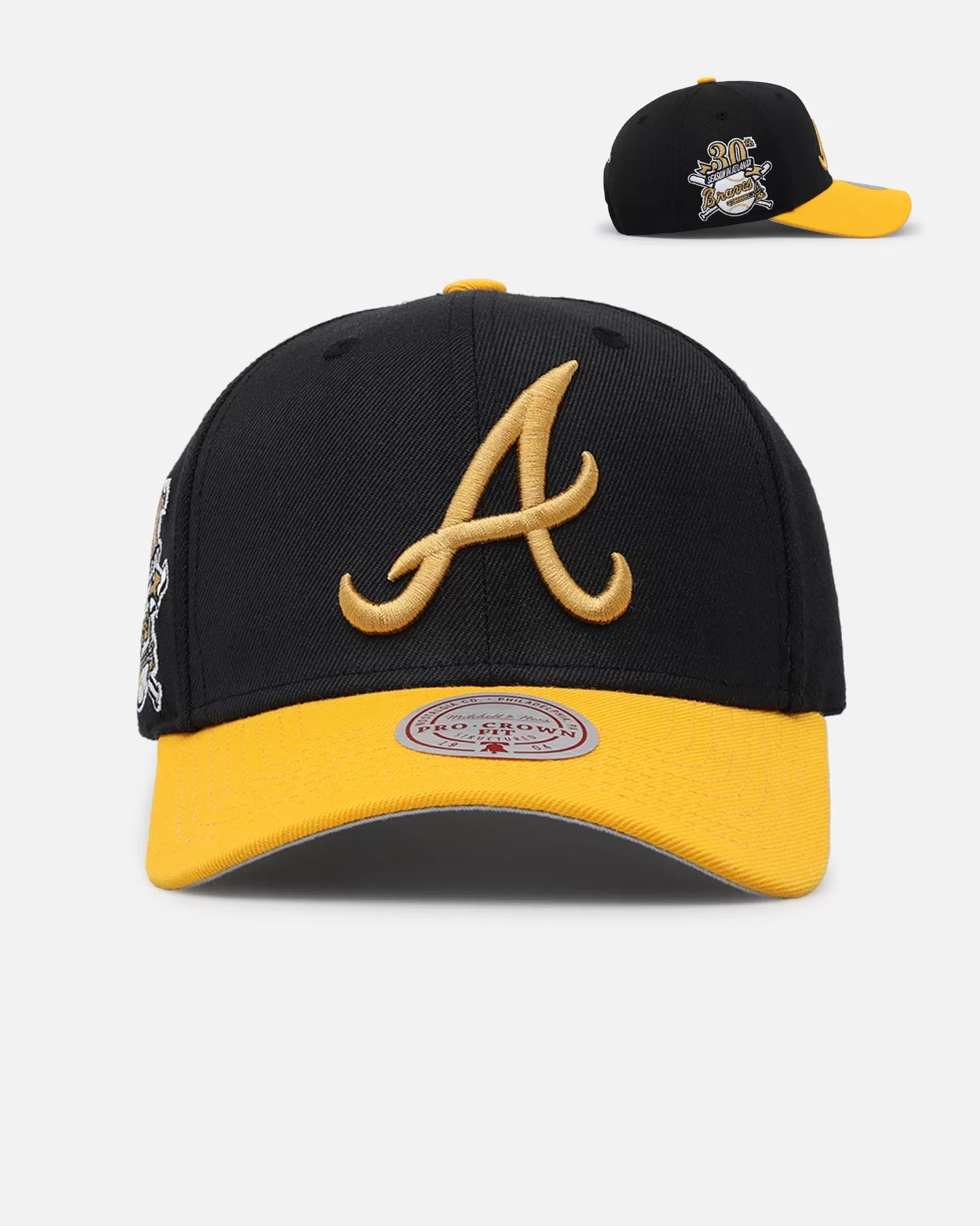 Mitchell & Ness Atlanta Braves Enter The Dragon Pro Crown Snapback Black/Ochre