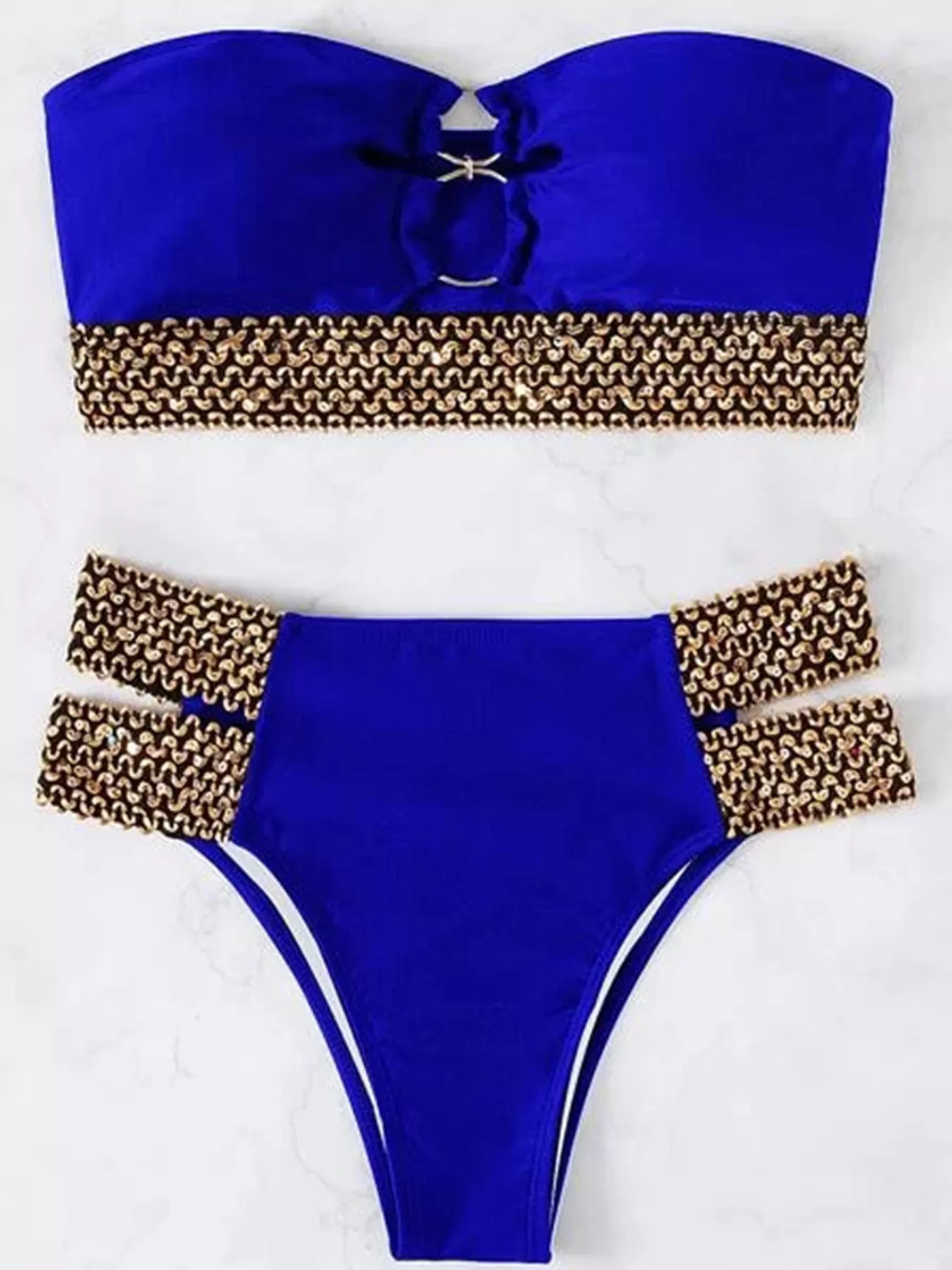 Trägerloser Bandeau-Bikini mit Cut-Outs von Sultry Waves 