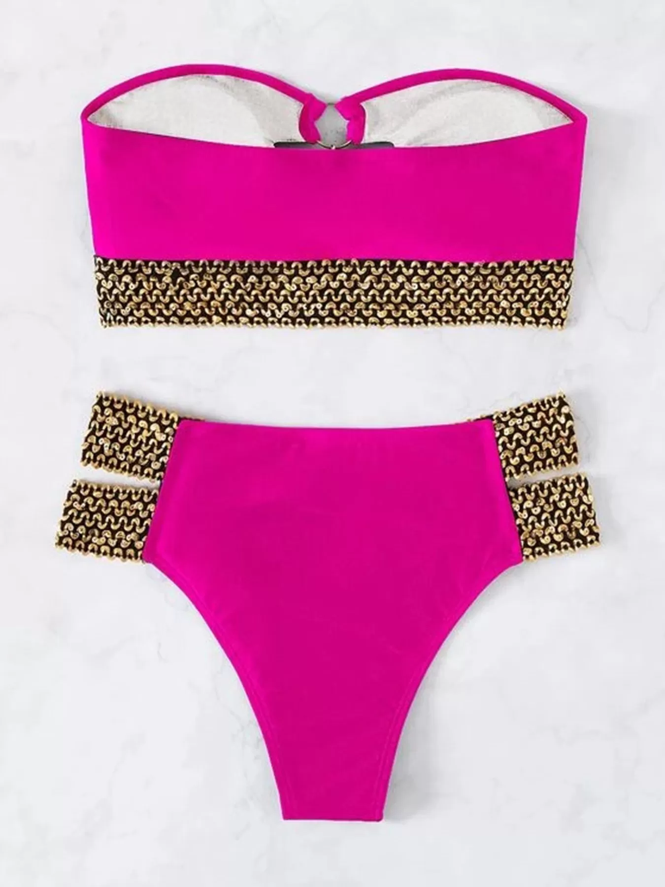 Trägerloser Bandeau-Bikini mit Cut-Outs von Sultry Waves 