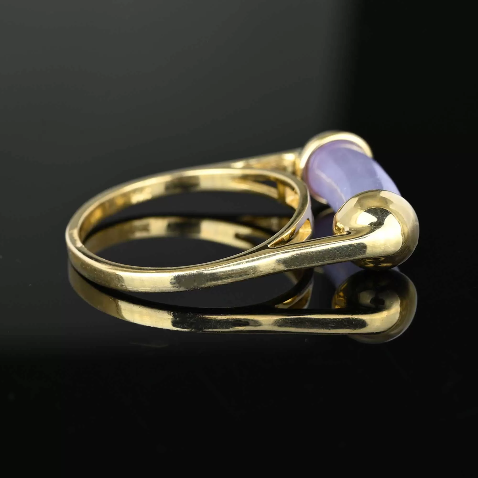 Vintage 14K Gold Barrel Purple Jade Ring